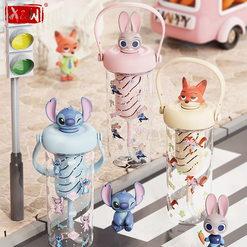 Xin Sports Equipment - زجاجة مياه X&W Zootopia مع ماصة،